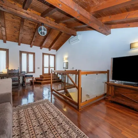 Apartamento Attico Del Gusto - Terrace & Private Parking