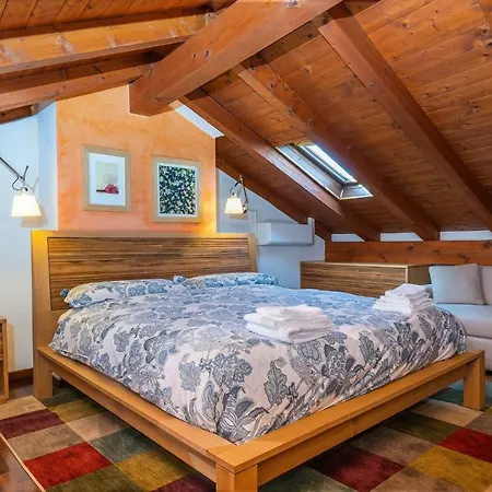 Attico Del Gusto - Terrace & Private Parking אודינה